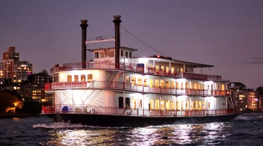 ショーボート・クラシック・ディナークルーズ